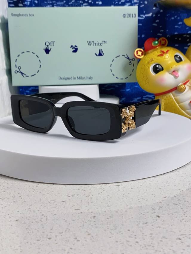 Off White 2025 New Retro Square Frame White Sunglasses for Men, Women, and Other