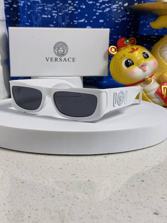 Versace 2025 New European and American Retro Rectangular Narrow Frame Sunglasses