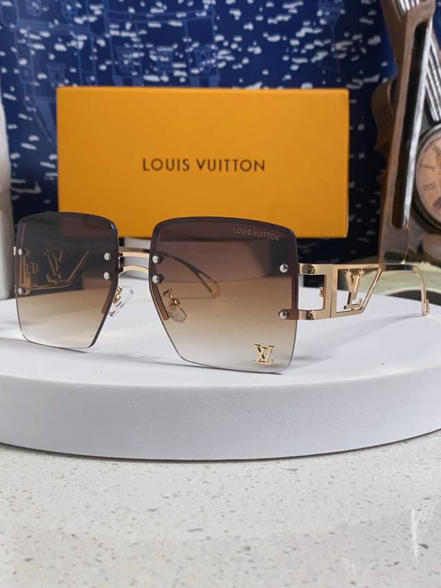 Louis Vuitton 2025Lv New European and American Cross-border Personalized Large F