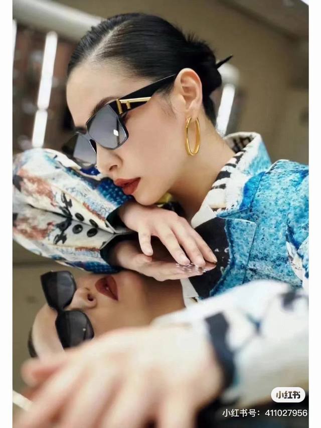 Fd Fendi sunglasses are always a safe bet, I love them! Sunglasses trendsetter n