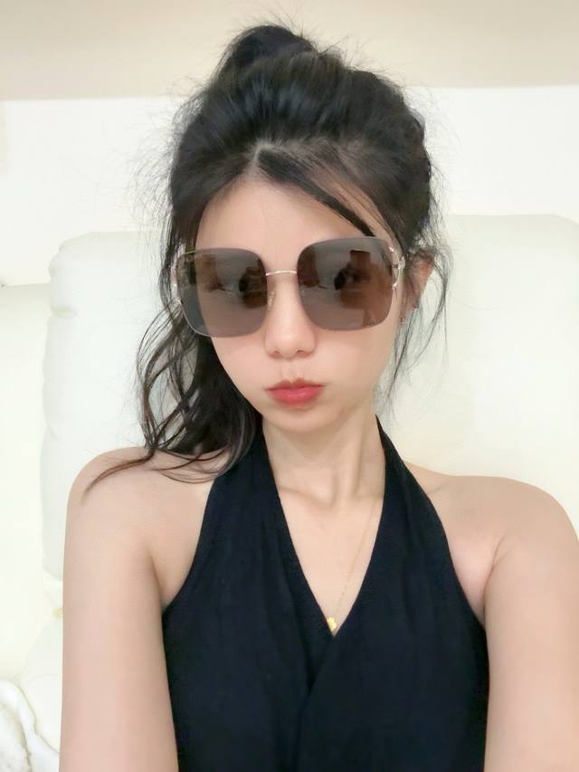 LV's latest spring collection of square-frame sunglasses, trending among online