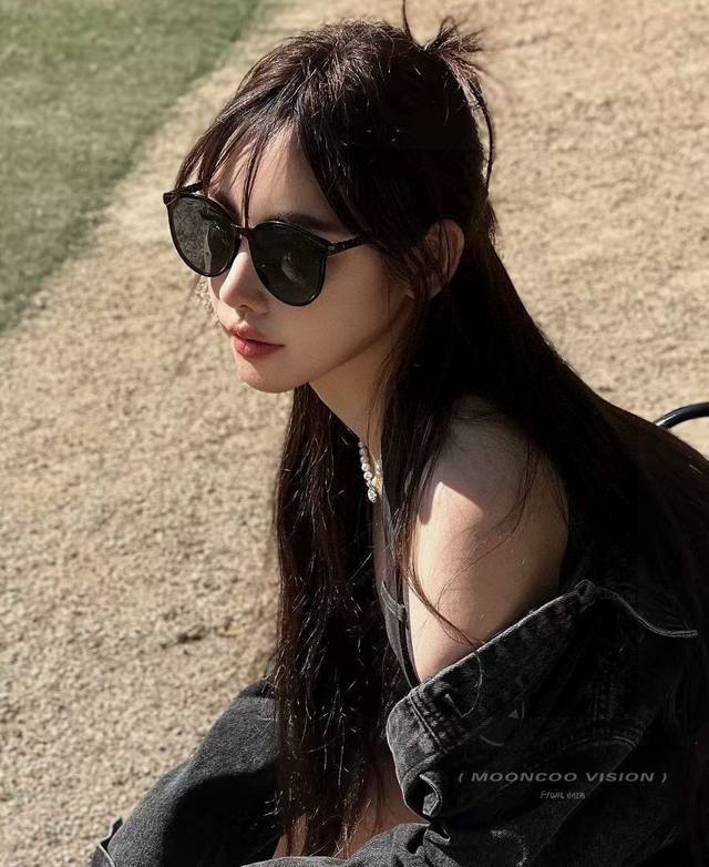 Chanel 2025 New Trendy Square Frame Sunglasses, Comfortable to Wear, Popular Sty