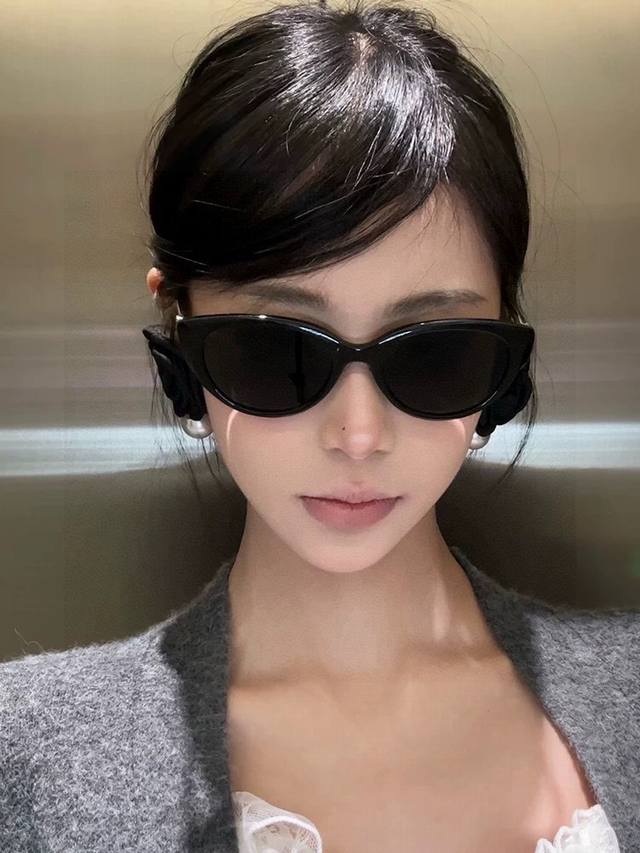 Polarized sunglasses, original Burberry style, super popular online, classic lux