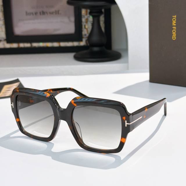 Tom For* Mod: Ft0999 Size: 58-16-145 Ddd