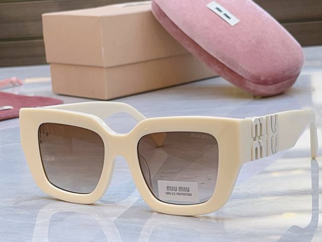 Miumi* New sunglasses, Mod: Smu B05-F, Size: 51