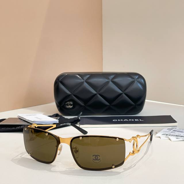 Chane*Model: 9520Size: 64 ports 11-120 Ddd