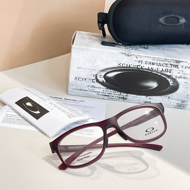 Oakle*Model:Ox8175Size:54 ports 17-139 Ddd