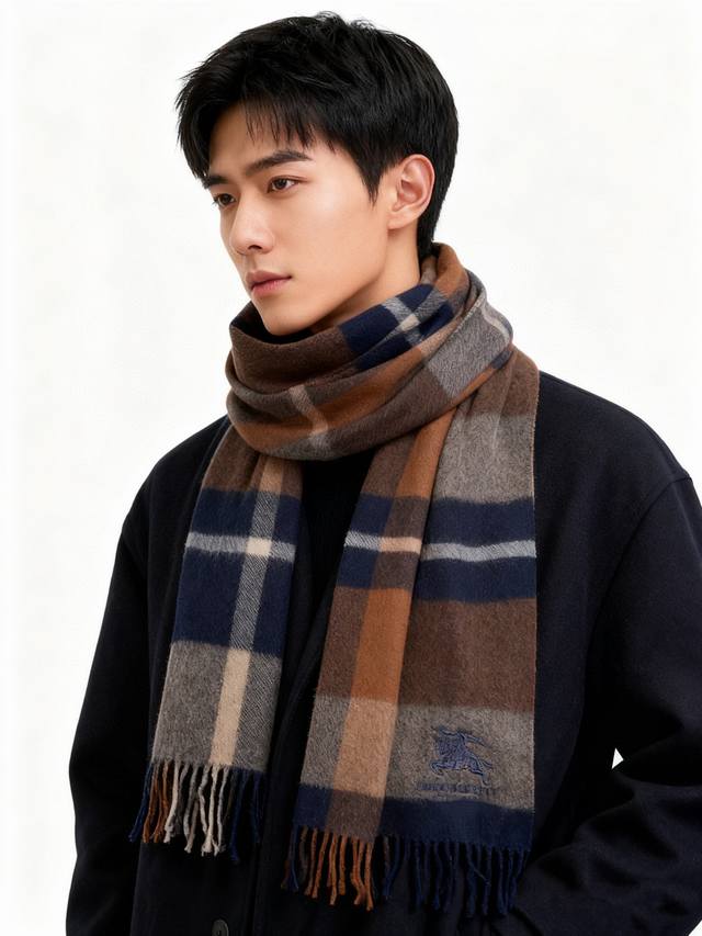 This new Burberry men's checkered premium style features a checkered pattern wit