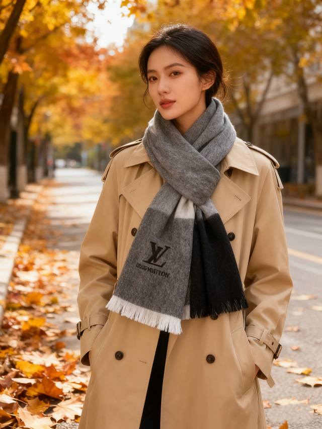 Louis Vuitton unisex cashmere classic check scarf. A high-end product with class