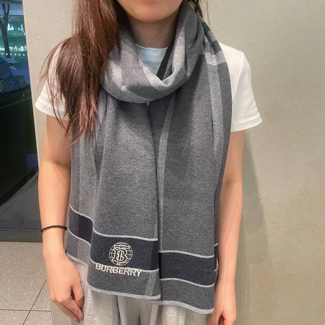 VIP Recommendation: Burberry's latest Tb scarf, top-quality cashmere scarf, a ho