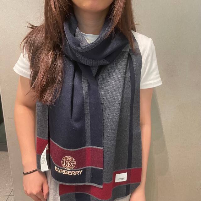 VIP Recommendation: Burberry's latest Tb scarf, top-quality cashmere scarf, a ho