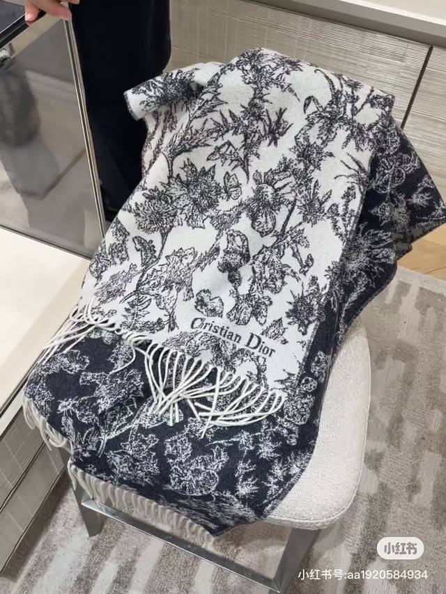 New Arrival: This Sauvage Toile de Jouy print scarf offers a fresh take on Dior'