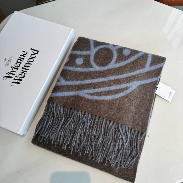 High-quality arrival! Vivienne Westwood's stunning new double-sided scarf! Highl