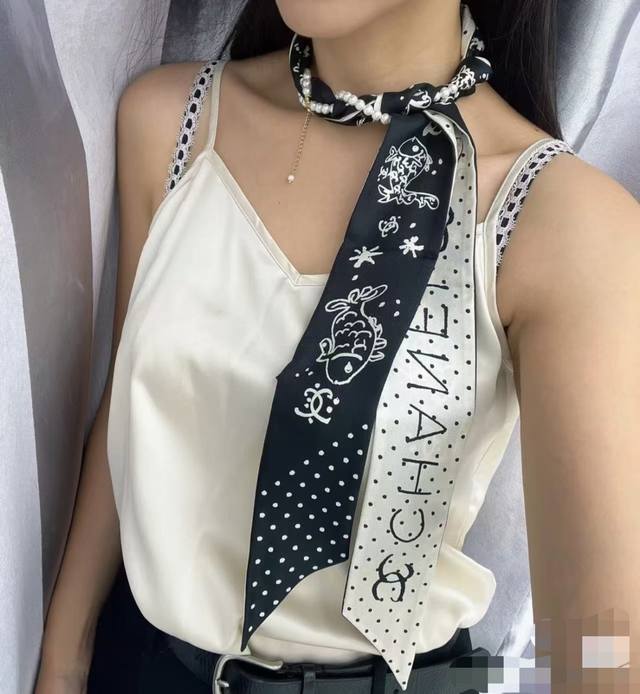 Chanel Twilly mini scarf is here! A truly adorable little thing, everyone should