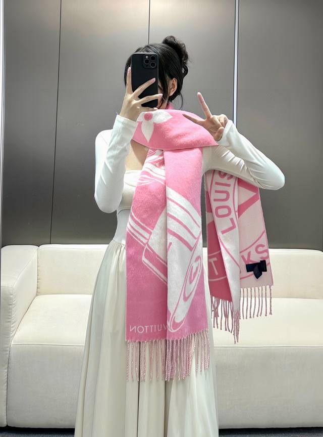 This new scarf is so beautiful! The Lock And Keys scarf is made from a warm and