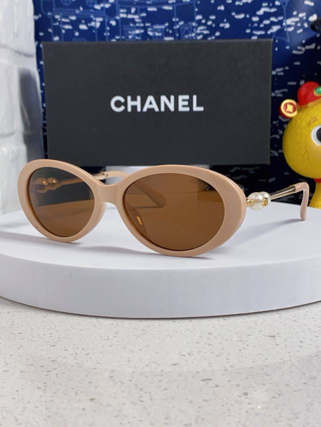 Chanel 2025 New Double Pearl Sunglasses Women's Retro High-End Black Oval Sungla