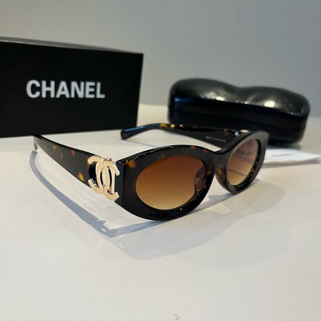 Chanel's popular sunglasses, a must-have for sun protection and face shaping.