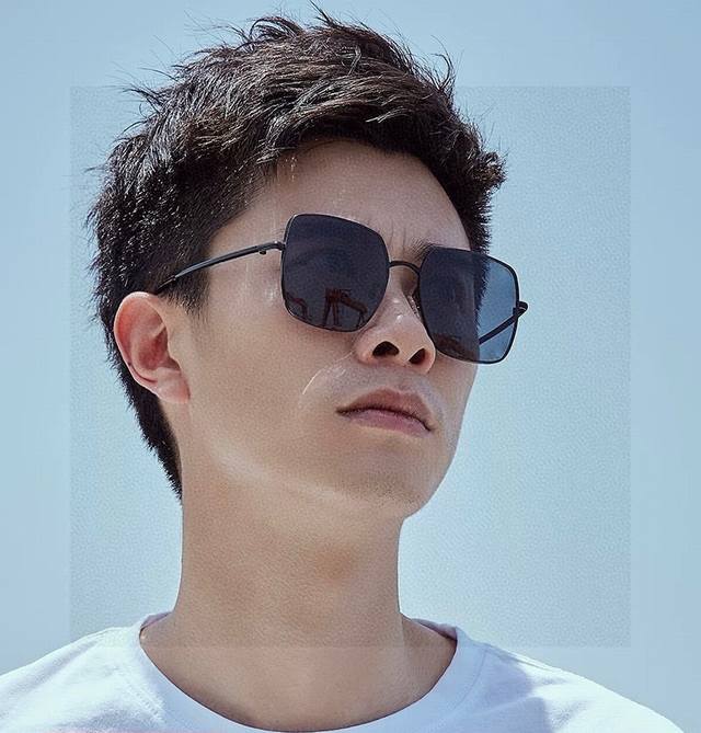 Gucci Men's Colorful Aviator Polarized Sunglasses. Material: High-definition nyl