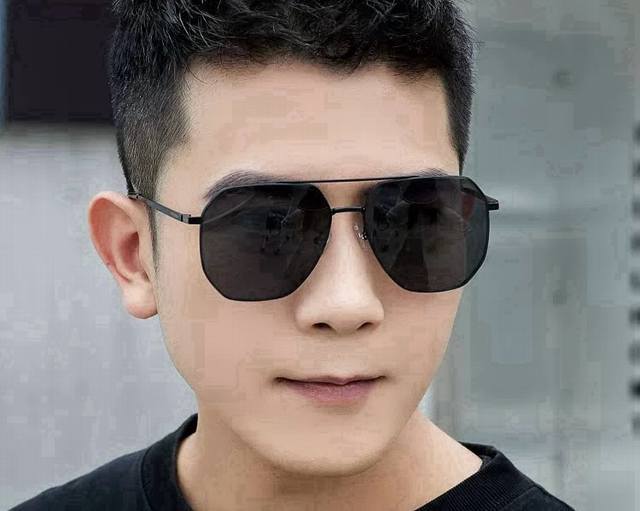 Lv Men's Colorful Aviator Polarized Sunglasses Material: High-definition nylon,