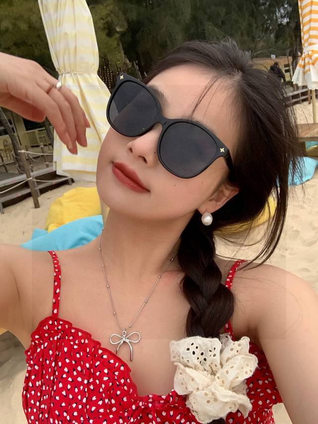 Lv Sunglasses Trendy Item Official Website Model Same Style Four-Leaf Clover Exq