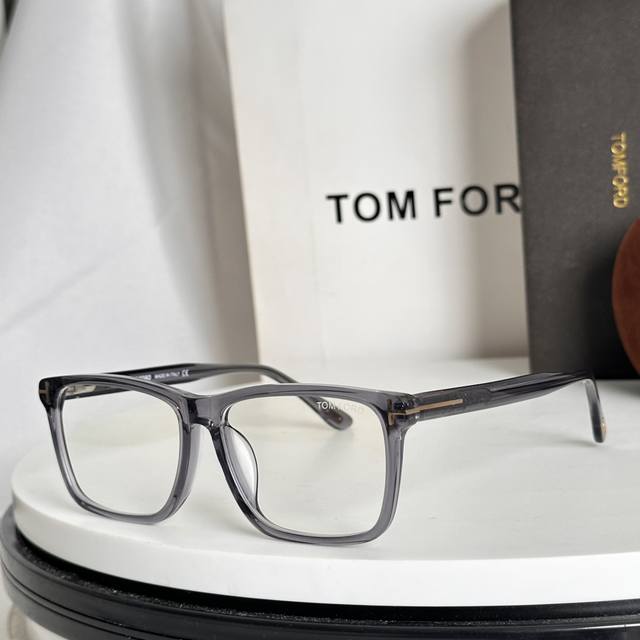 Tom For*Model: Tf5407Size: 54 ports 16-145 Ddd