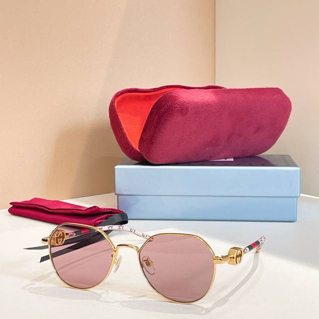 Gucc*Model: Gg2210S Size: 53 ports 19-145 Ddd