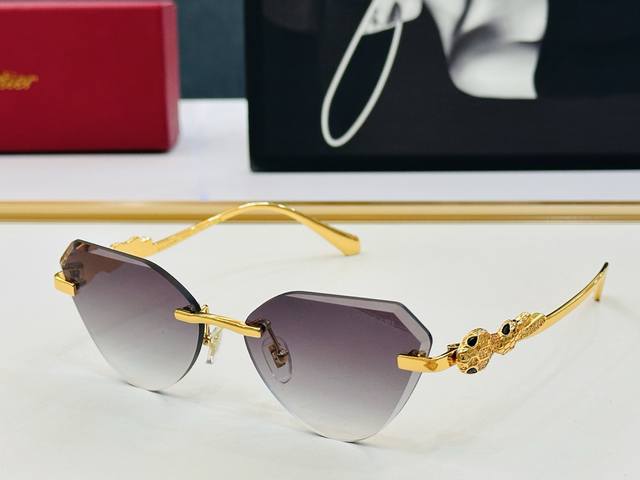 This is the same style sold on the official website by Bulgari (Bv1811Lu). Size: