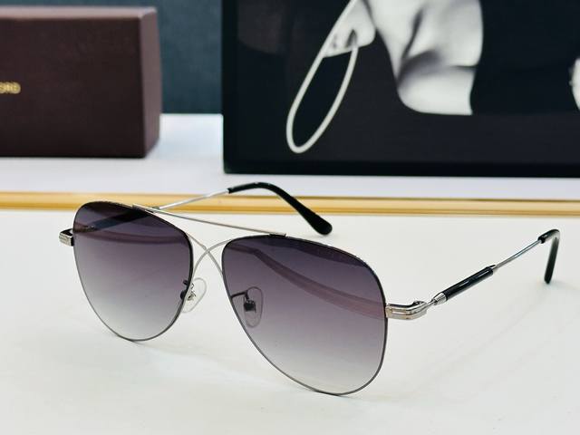Tom For* Tom's Model: Ft0981 Size: 60cm (18-140cm) Fashionable frame sunglasses,