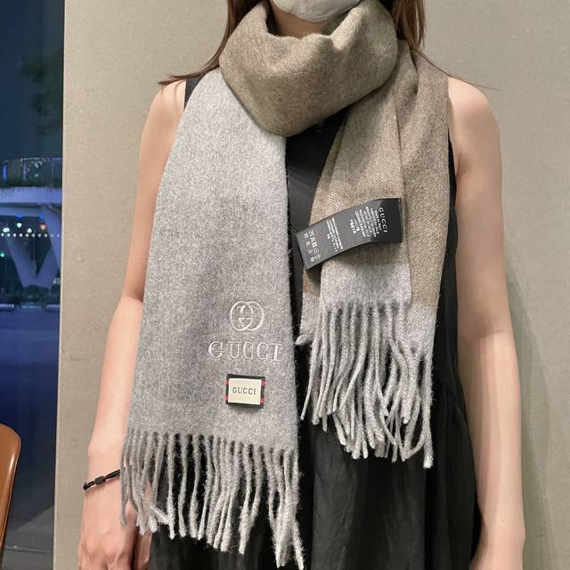 Hot Selling Item Arrives! Gucci Classic Unisex Scarf. This soft and comfortable