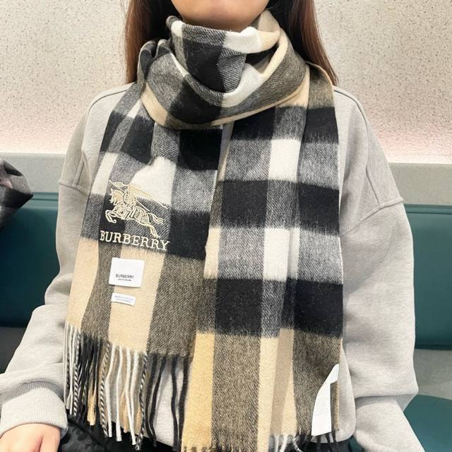 Hot Selling New Arrival: Couple's Style, B Brand Classic War Horse Exclusive Aut