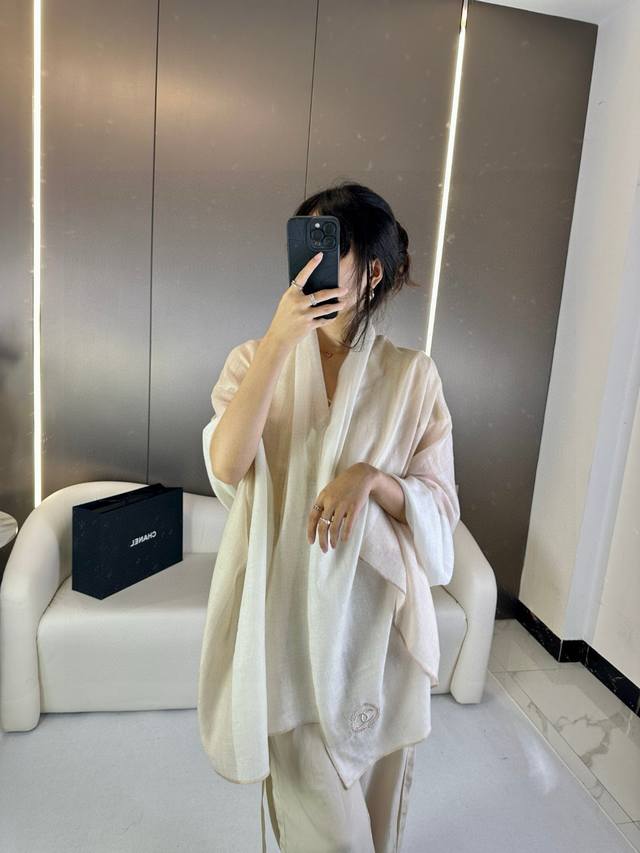 Chanel New Arrival, Highly Recommended!!! High-end, comfortable, and stylish. Th