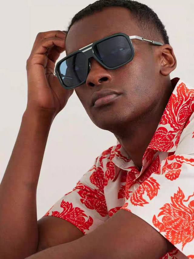 Gucci 2025 New Limited Edition Metal Aviator Sunglasses, Unisex, UV Protection S