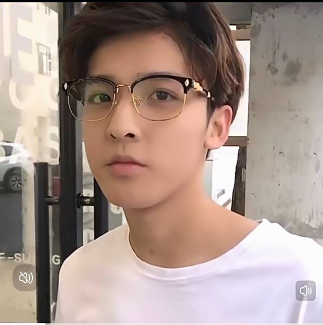 Chrome Hearts 2025 New Retro Half-Rim Eyebrow Glasses Frame Men's Business Anti-