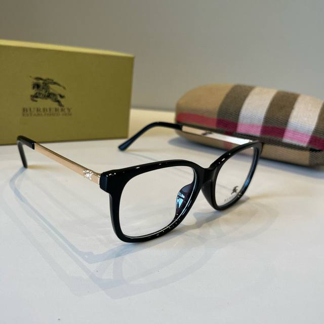 Optical Mirror, Makeup-Free Essential, Burberry Official Early Spring New Arriva