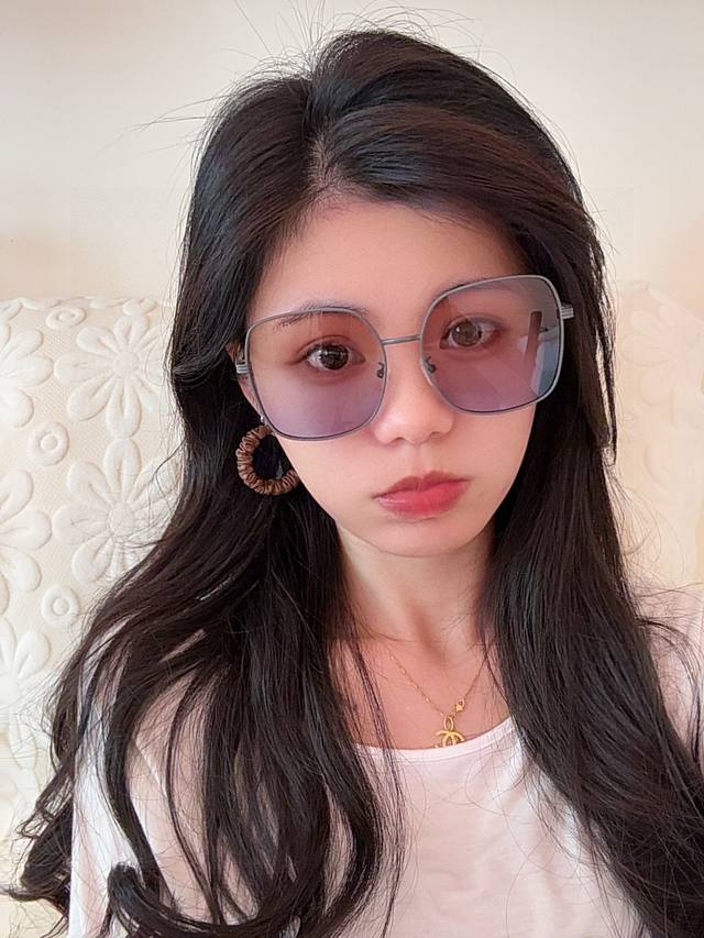 Gucci 2025 Spring New Arrival Square Frame Sunglasses. Popular among online infl