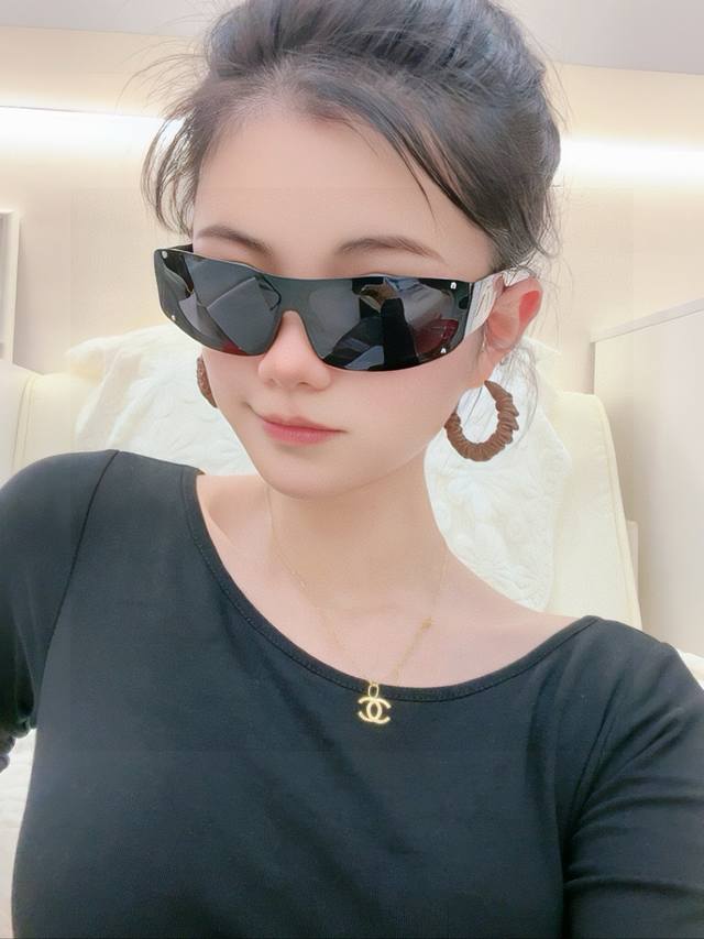 New Chanel sunglasses, interpreting the latest Spring/Summer eyewear with unique