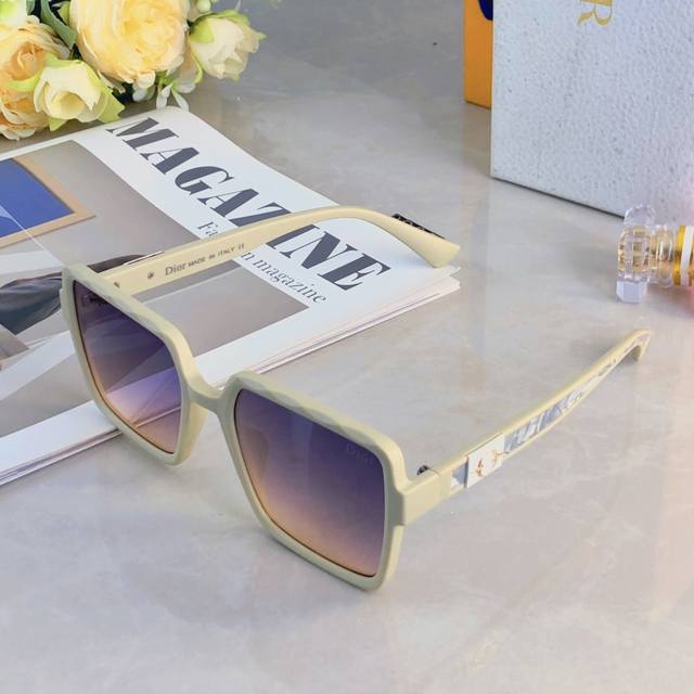 Dio*Personalized rectangular large-framed sunglasses for photos, suitable for dr