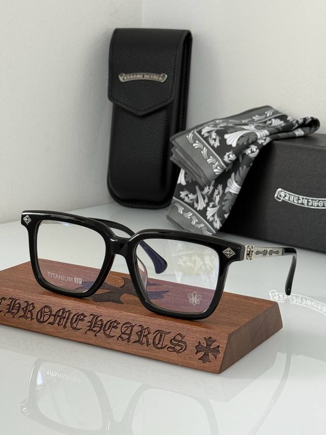 Titanium New ~ Square Frame Chrome Heart Top-grade acetate, hand-polished 3D pat