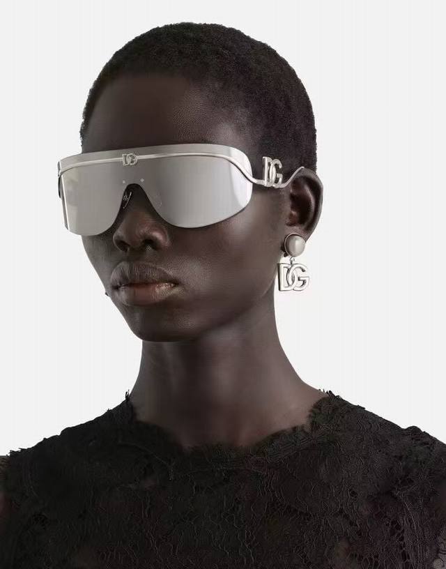 David Beckha*Model: Db2320Size: 143 ports 0-120 Ddd