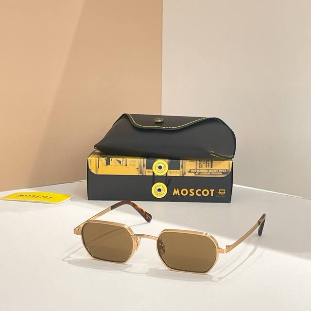 Moscotmodel: Shmoozsize:48 mouth 20-140 Ddd