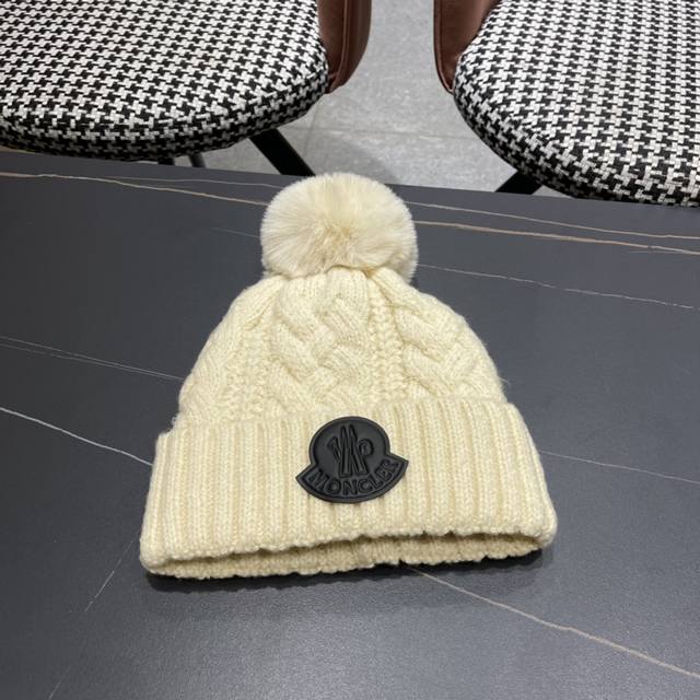 Moncler Fall/Winter Knitted Wool Earm Protector Hat, plush material, very versat