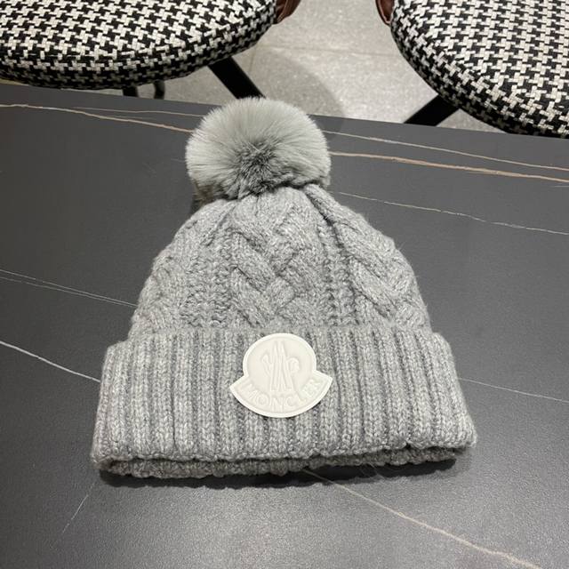 Moncler Fall/Winter Knitted Wool Earm Protector Hat, plush material, very versat