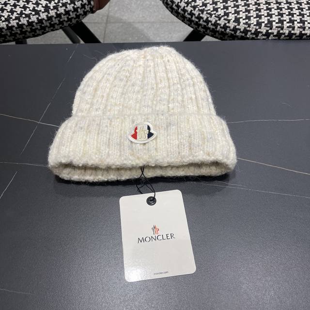 Moncler Japanese Style Dotted Wool Hat for Women, Autumn/Winter New Style, Warm