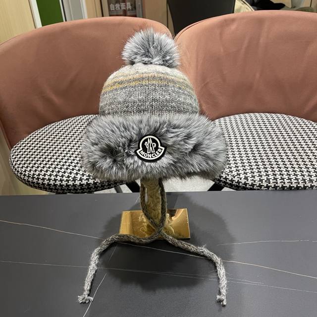 Moncler Women's Outdoor Cycling Fleece-lined Thick Windproof Ear-protecting Warm