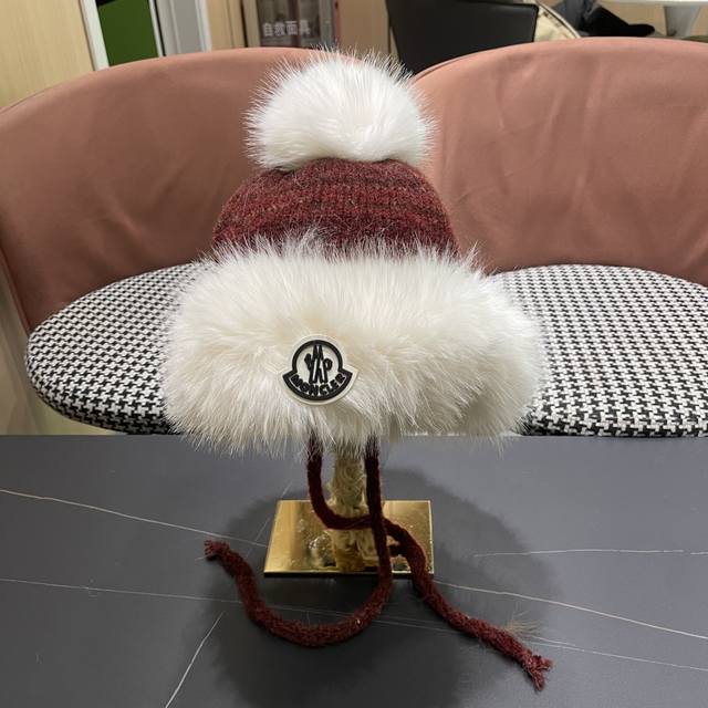 Moncler Women's Outdoor Cycling Fleece-Lined Thick Windproof Ear-Protective Warm