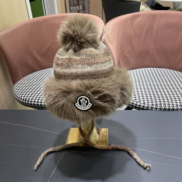 Moncler Women's Outdoor Cycling Fleece-Lined Thick Windproof Ear-Protective Warm