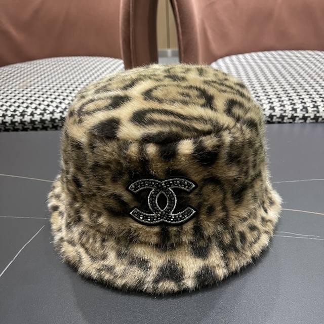 Chanel Korean Style Leopard Print Plush Hat Women's Autumn and Winter New Fisher