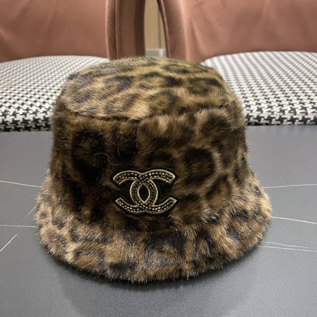 Chanel Korean Style Leopard Print Plush Hat Women's Autumn and Winter New Fisher