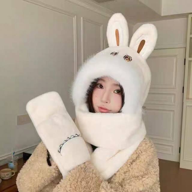 Dior Winter Plush Thick Hat, Scarf, and Gloves Three-Piece Set for Warmth and Te