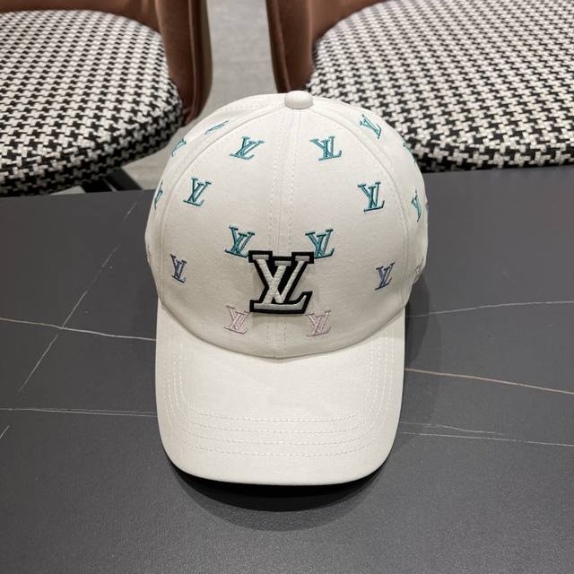 Louis Vuitton 2025 New Unisex Black Cotton Iridescent Embroidered Baseball Cap/S